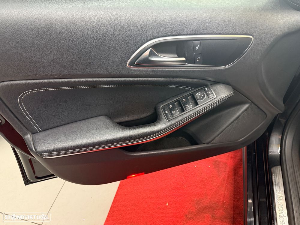 Mercedes-Benz A 180 CDI (BlueEFFICIENCY) Urban - 17