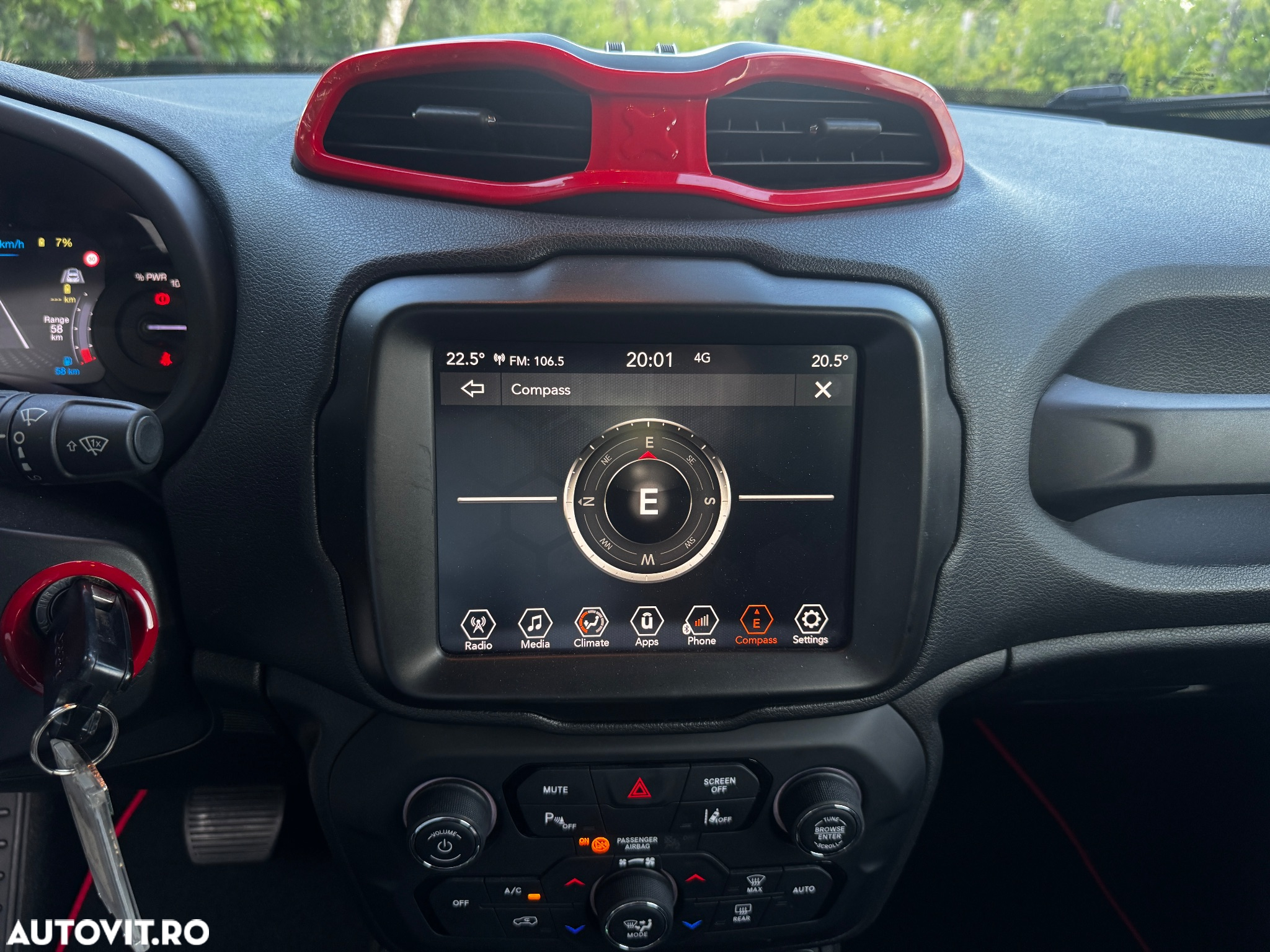 Jeep Renegade - 22