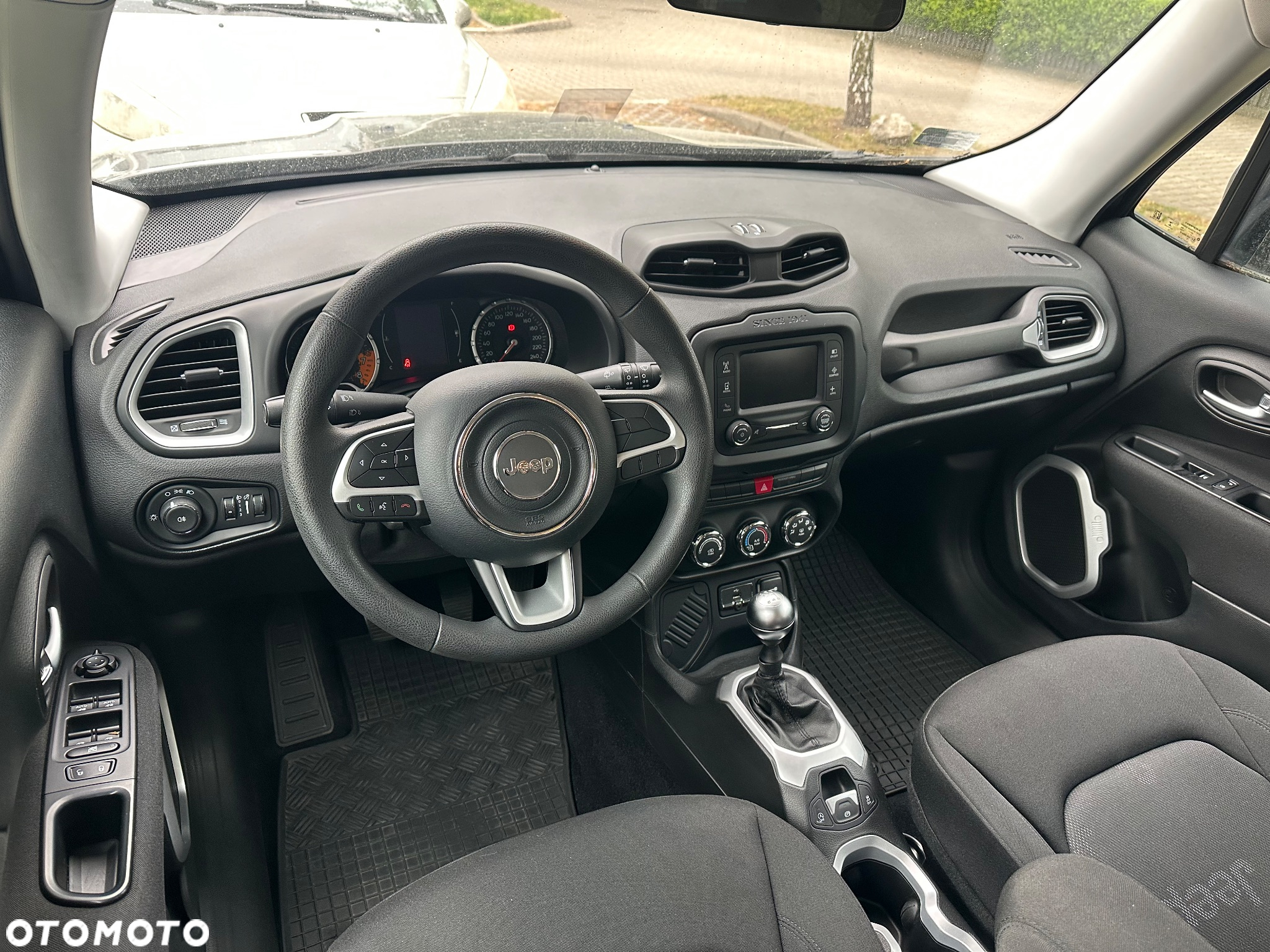 Jeep Renegade 1.6 E-TorQ Longitude FWD - 27