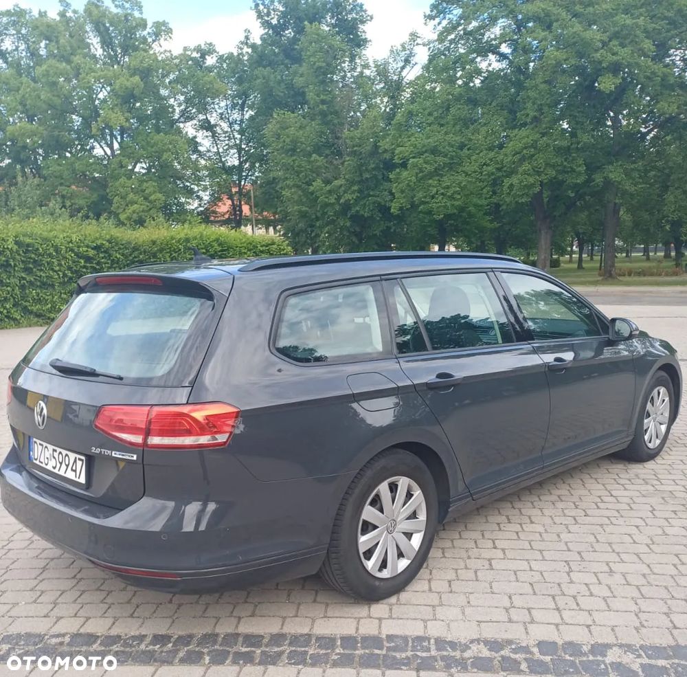 Volkswagen Passat 2.0 TDI (BlueMotion Technology) DSG Comfortline - 8