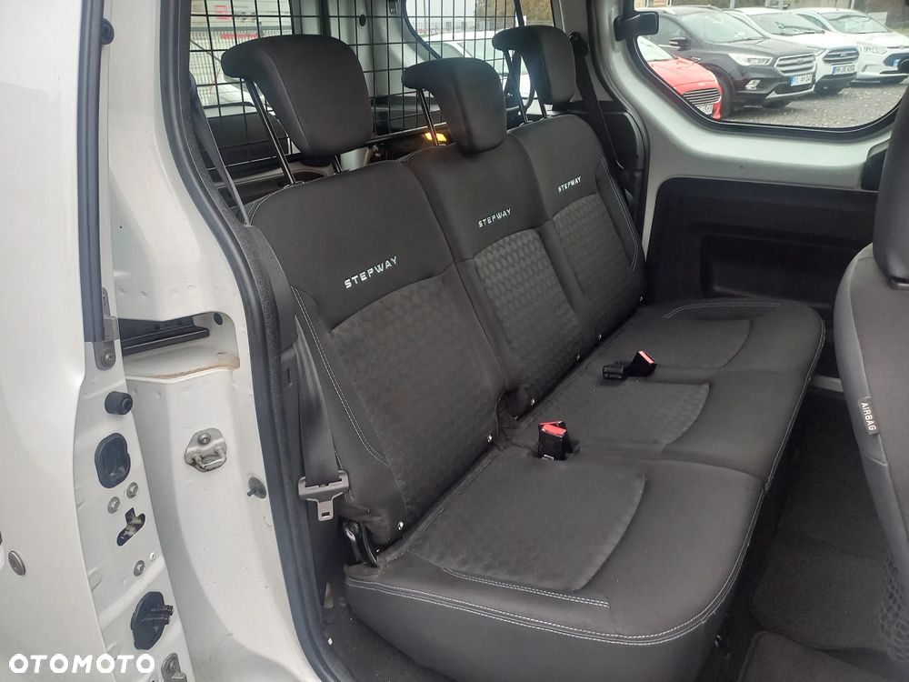 Dacia Dokker TCe 115 Stepway Celebration - 21