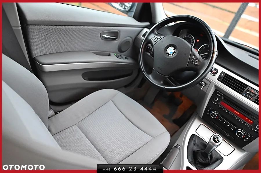 BMW Seria 3 320i Edition Sport - 16