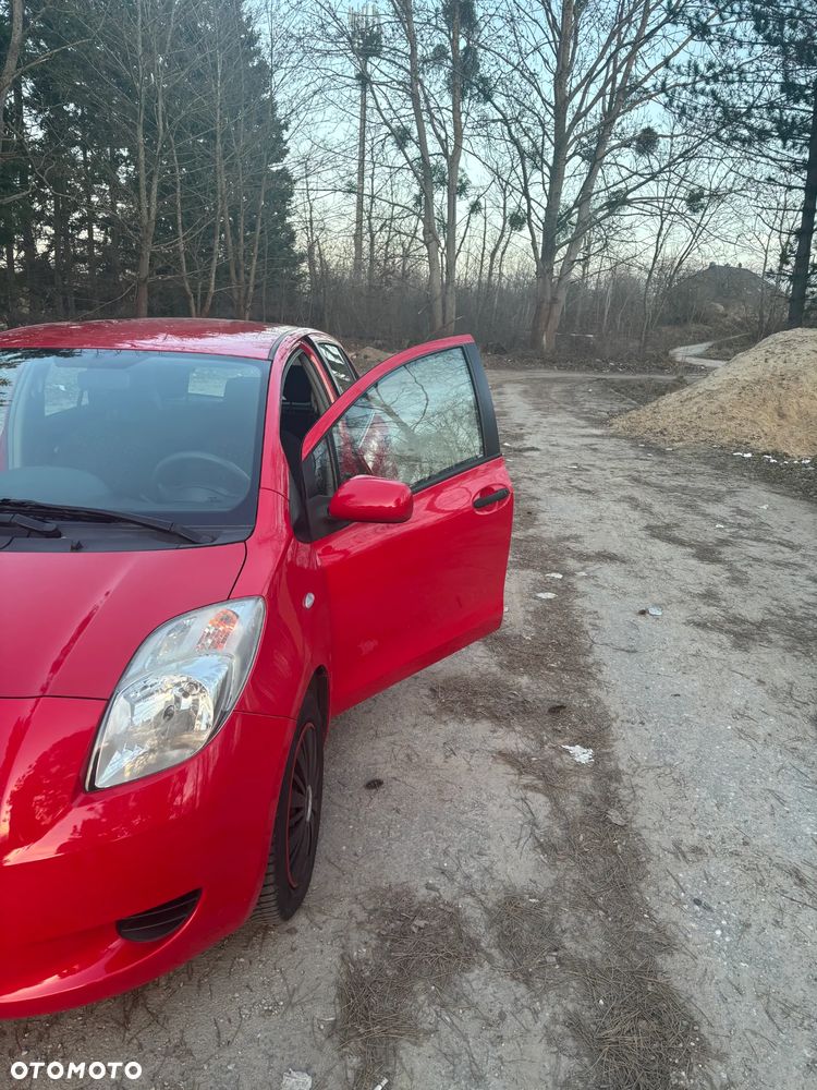 Toyota Yaris - 6