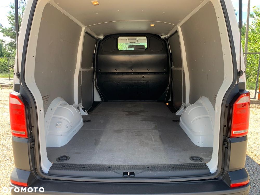 Volkswagen Transporter - 26