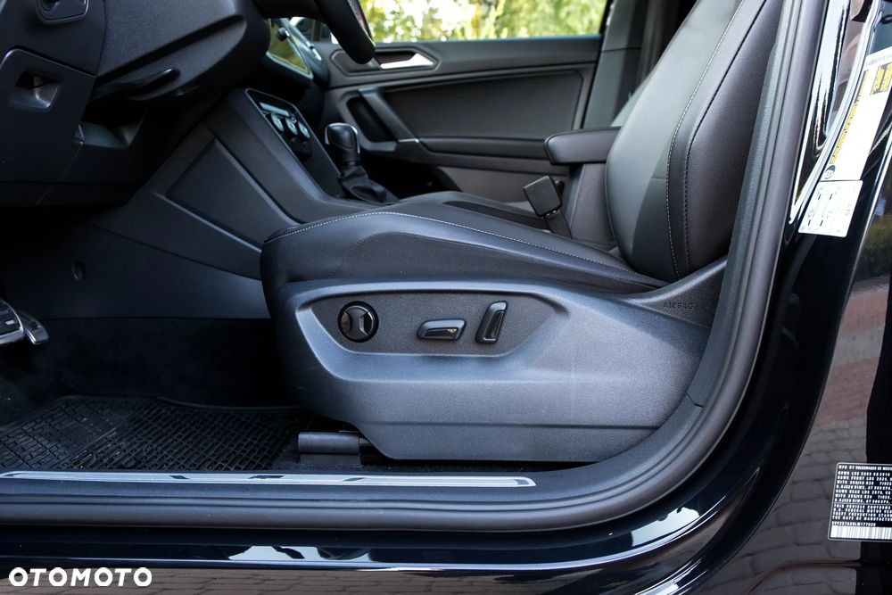 Volkswagen Tiguan Allspace 2.0 TSI 4Mot R-Line DSG - 25