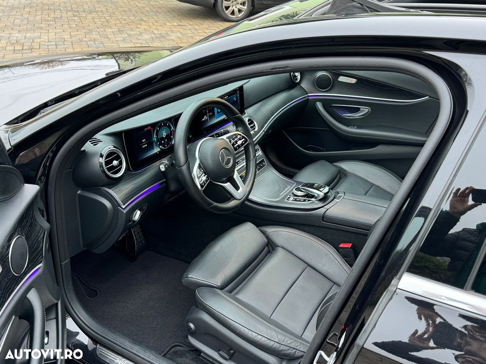 Mercedes-Benz E 220 d T 9G-TRONIC Avantgarde - 37