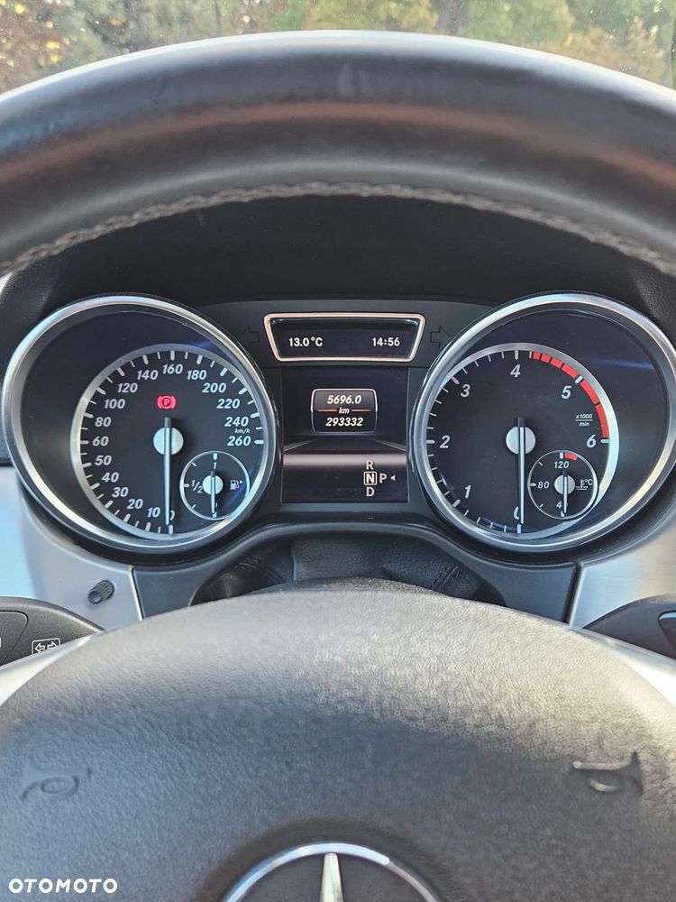 Mercedes-Benz ML 350 BlueTec 4-Matic - 9