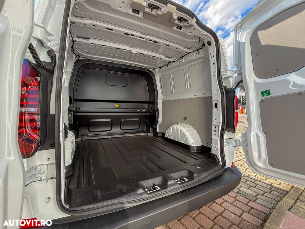 Volkswagen Transporter - 10