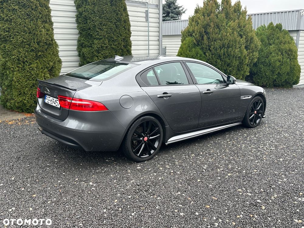 Jaguar XE 20d R-Sport - 5