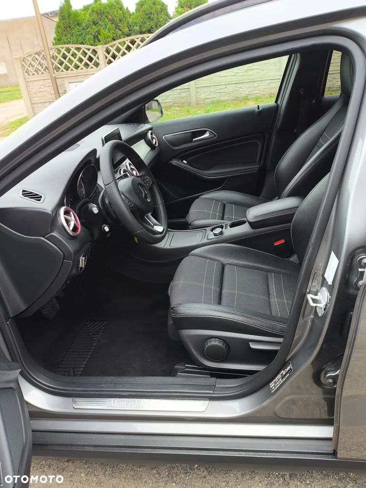 Mercedes-Benz GLA 200 (CDI) d 7G-DCT - 13