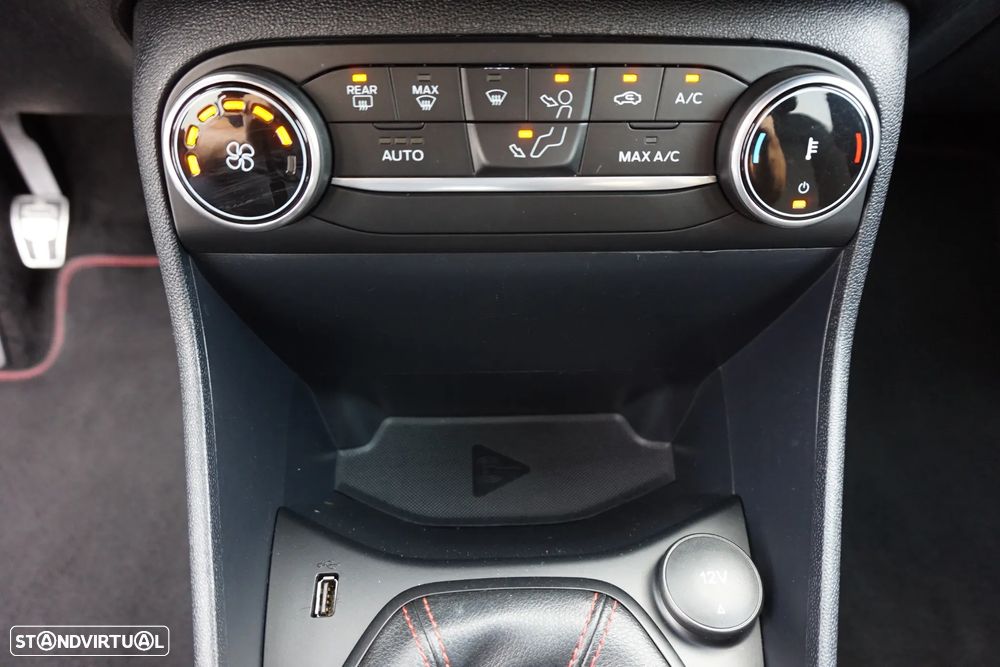 Ford Fiesta 1.0 EcoBoost MHEV ST-Line - 30