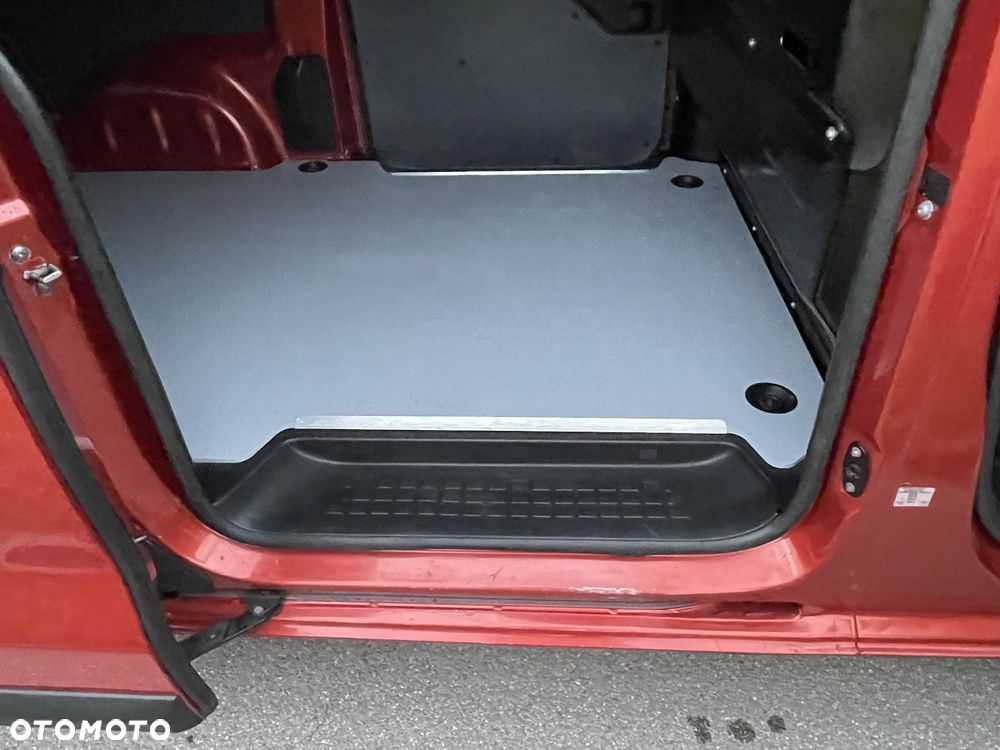 Opel Vivaro - 37