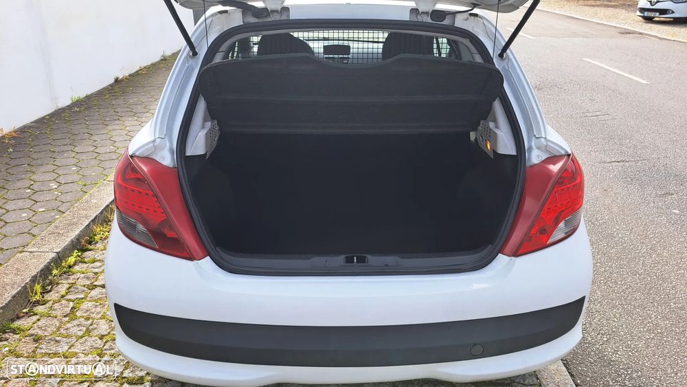 Peugeot 207 1.4 HDi Urban - 8