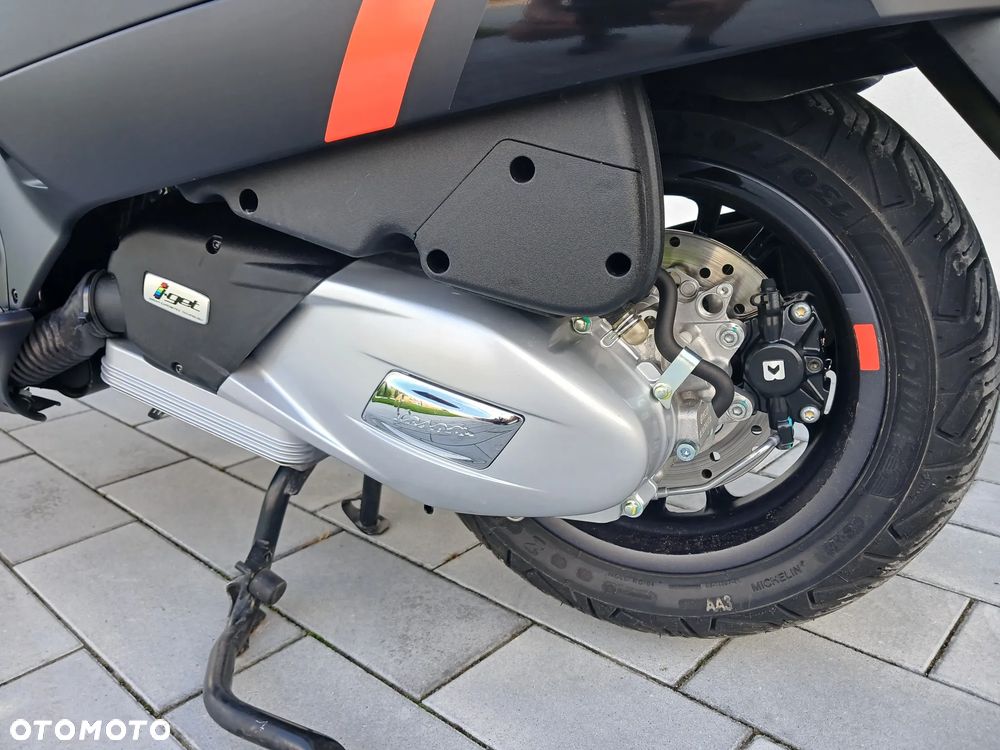 Piaggio Vespa - 12