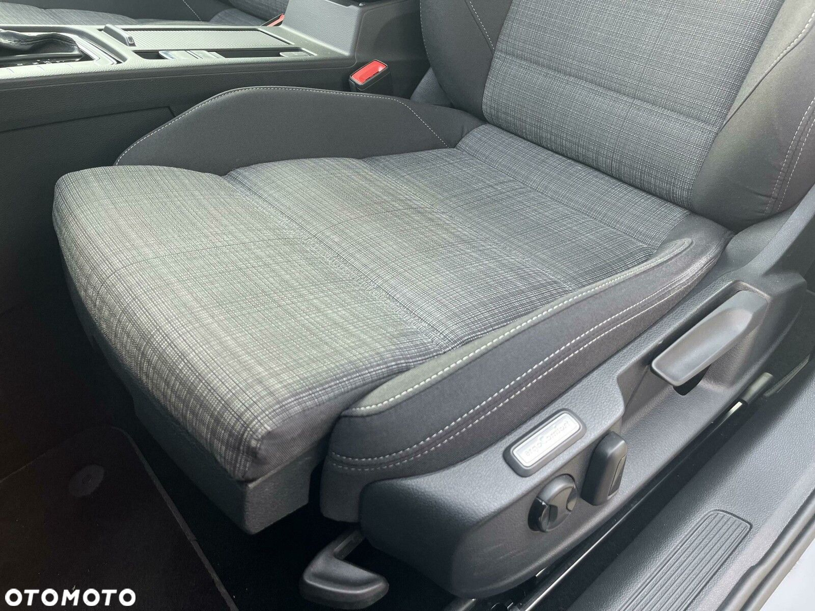 Volkswagen Passat 1.5 TSI EVO Business DSG - 12