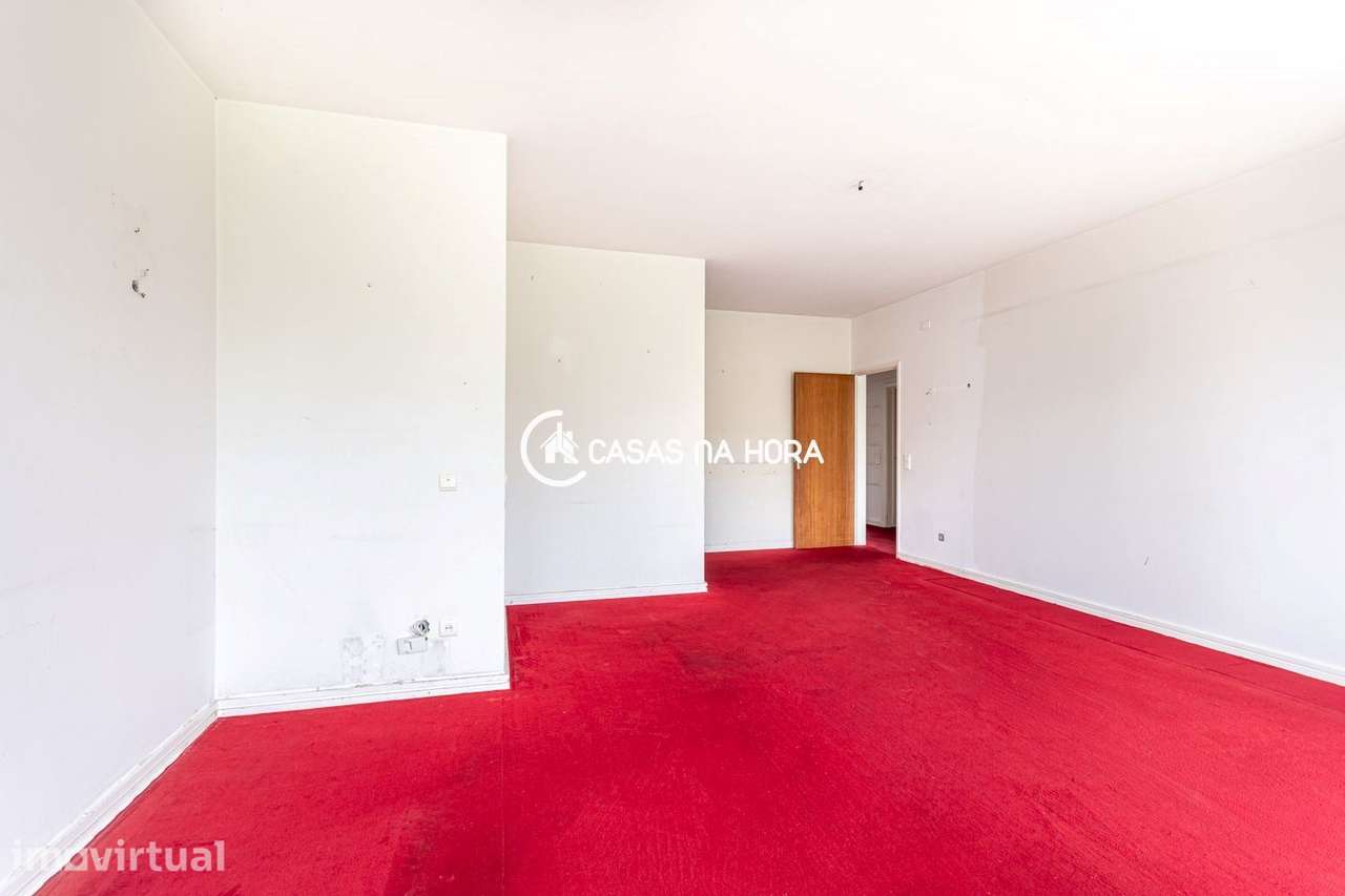 Apartamento T2 para renovação com vista mar  Alto da Barra, Oeiras - Grande imagem: 4/23