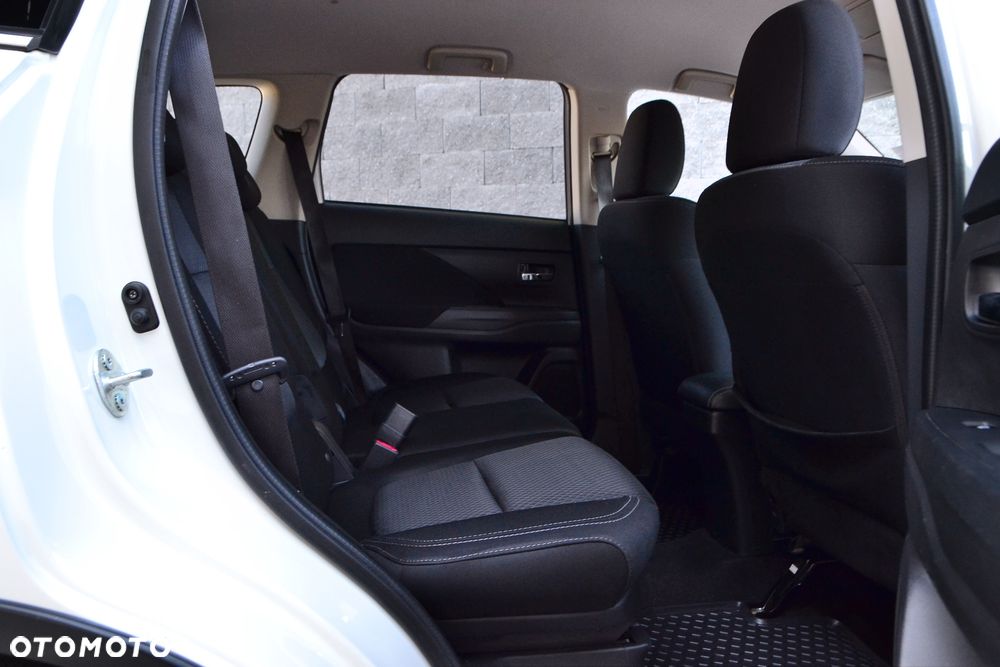 Mitsubishi Outlander 2.0 2WD Diamant - 14