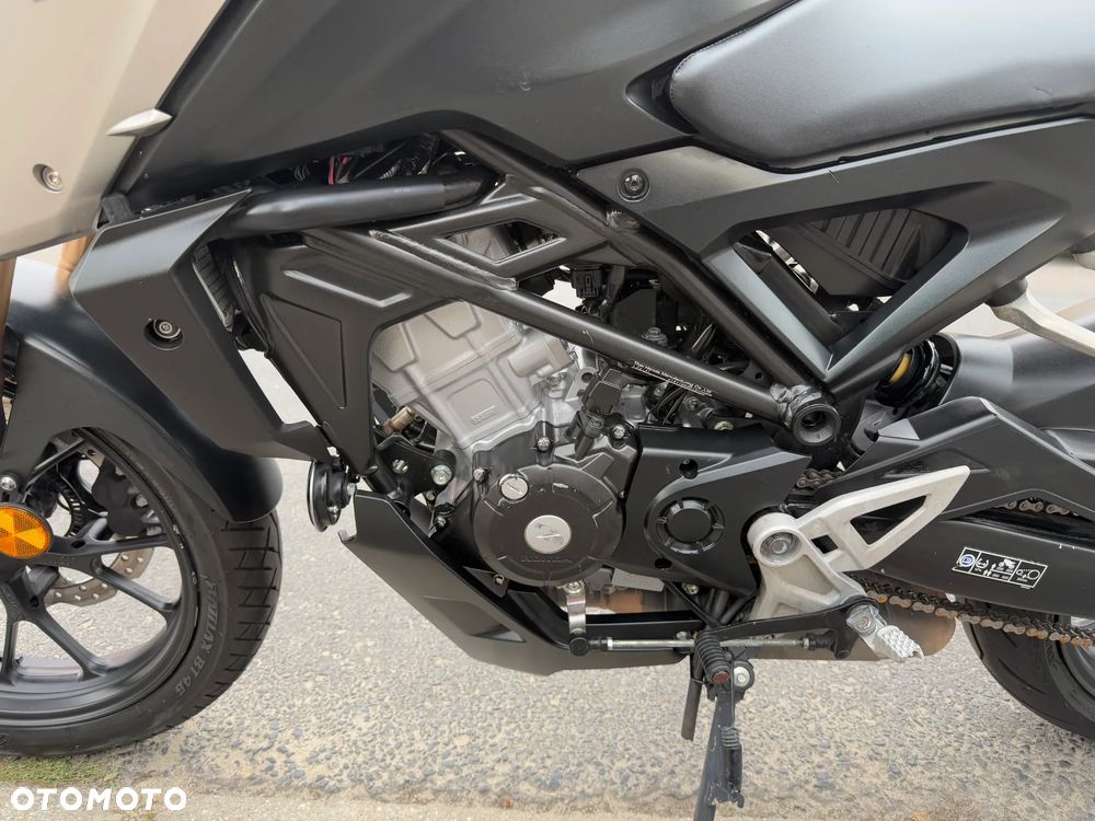 Honda CB - 25