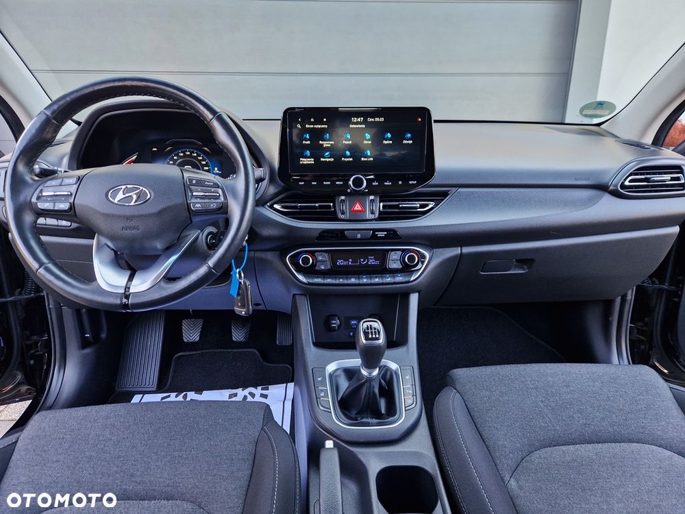 Hyundai i30 1.5 Intro - 14