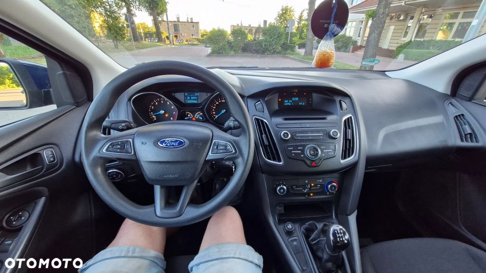 Ford Focus 1.0 EcoBoost Trend - 17