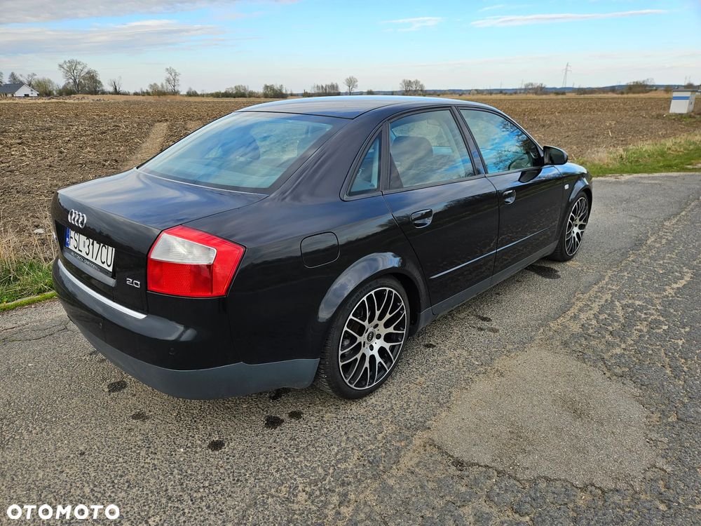 Audi A4 Limousine 2 - 6