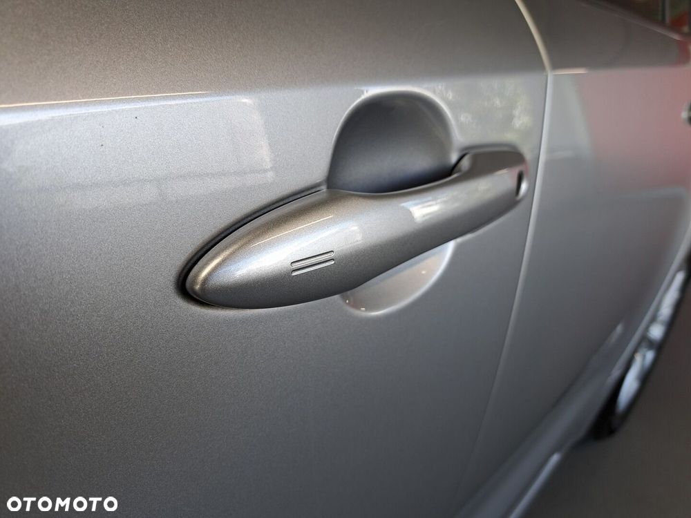 Toyota Corolla 1.8 Hybrid Comfort - 37