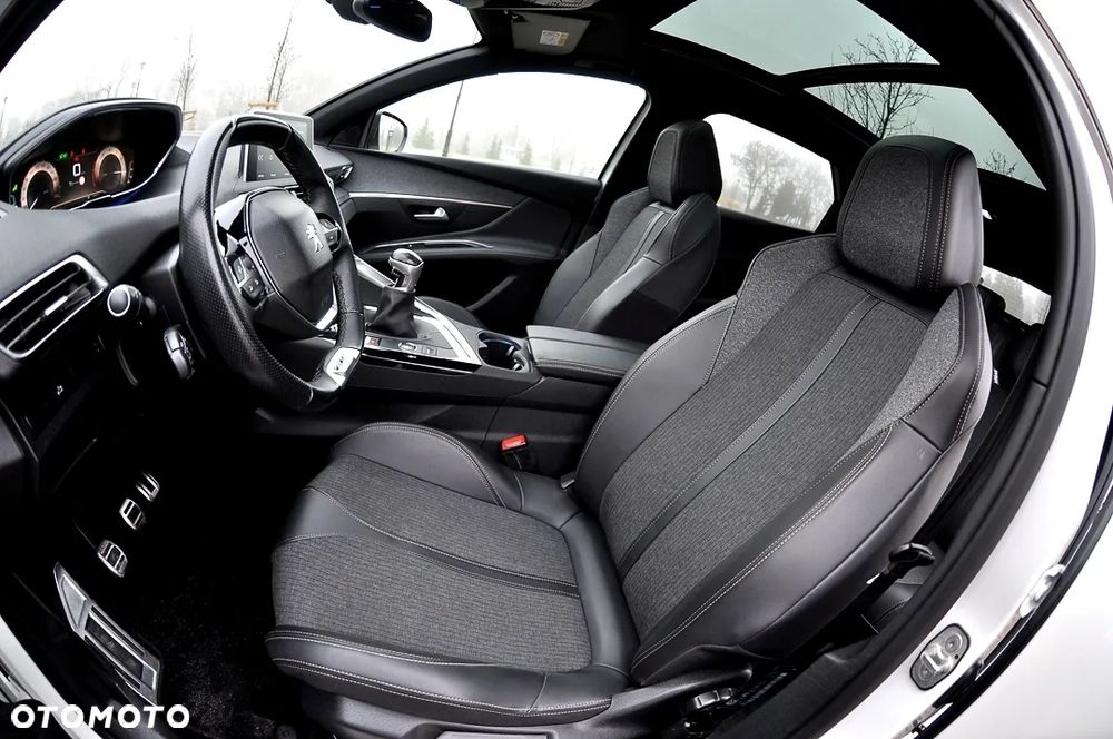 Peugeot 3008 1.2 PureTech Allure S&S - 23