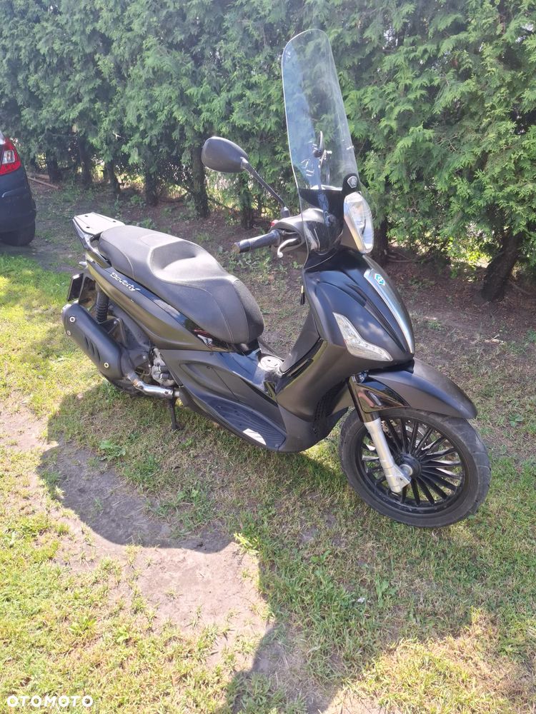Piaggio Beverly - 1