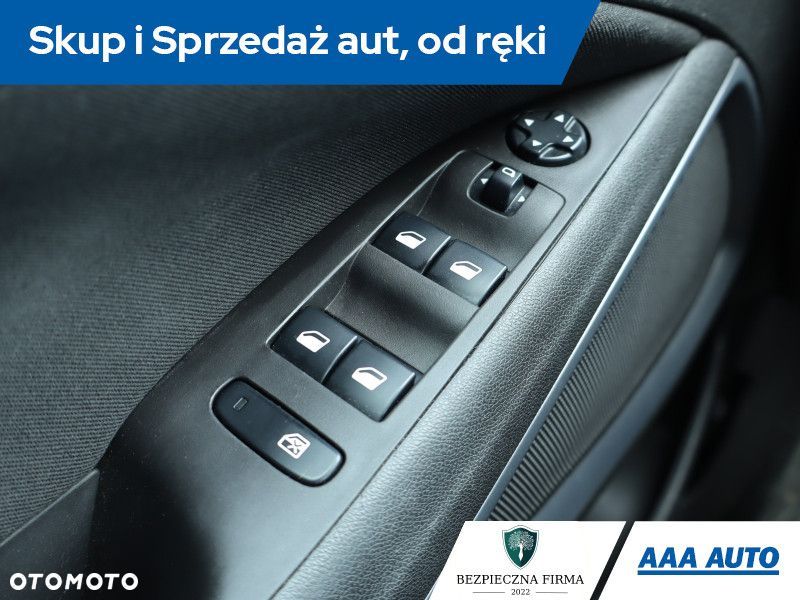 Opel Crossland X - 15