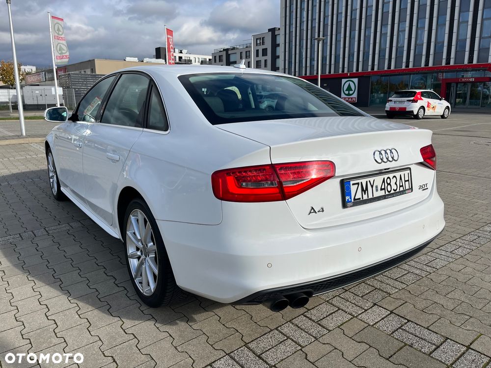 Audi A4 Limousine 2.0 TFSI quattro S tronic S line Sportpaket - 9