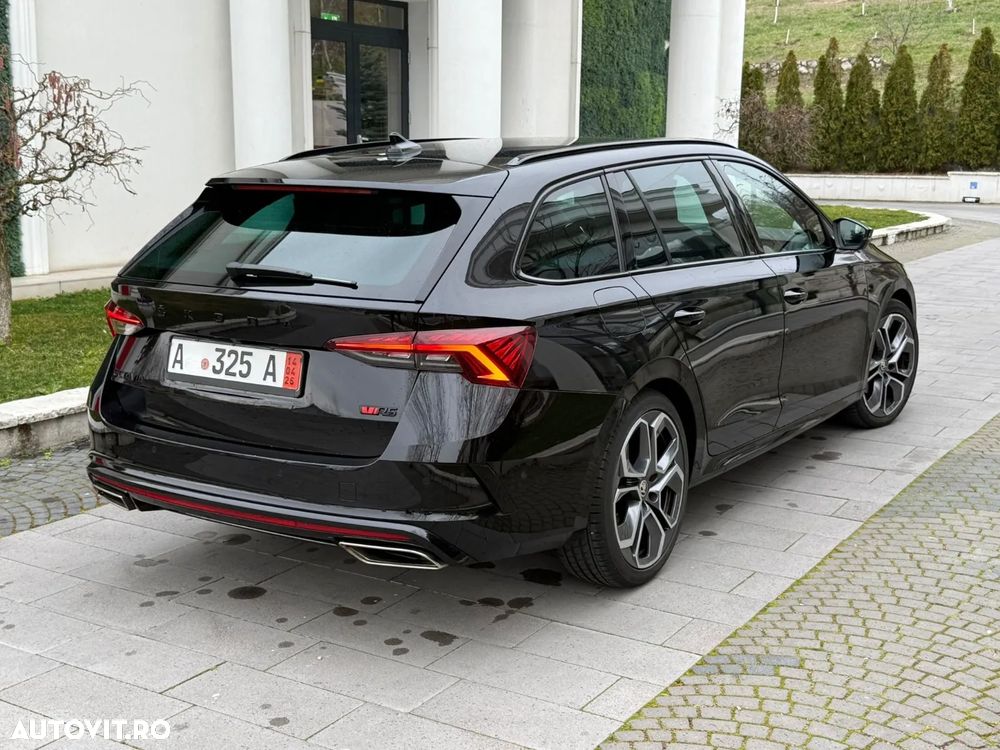 Skoda Octavia 2.0 TDI DSG RS Plus - 5