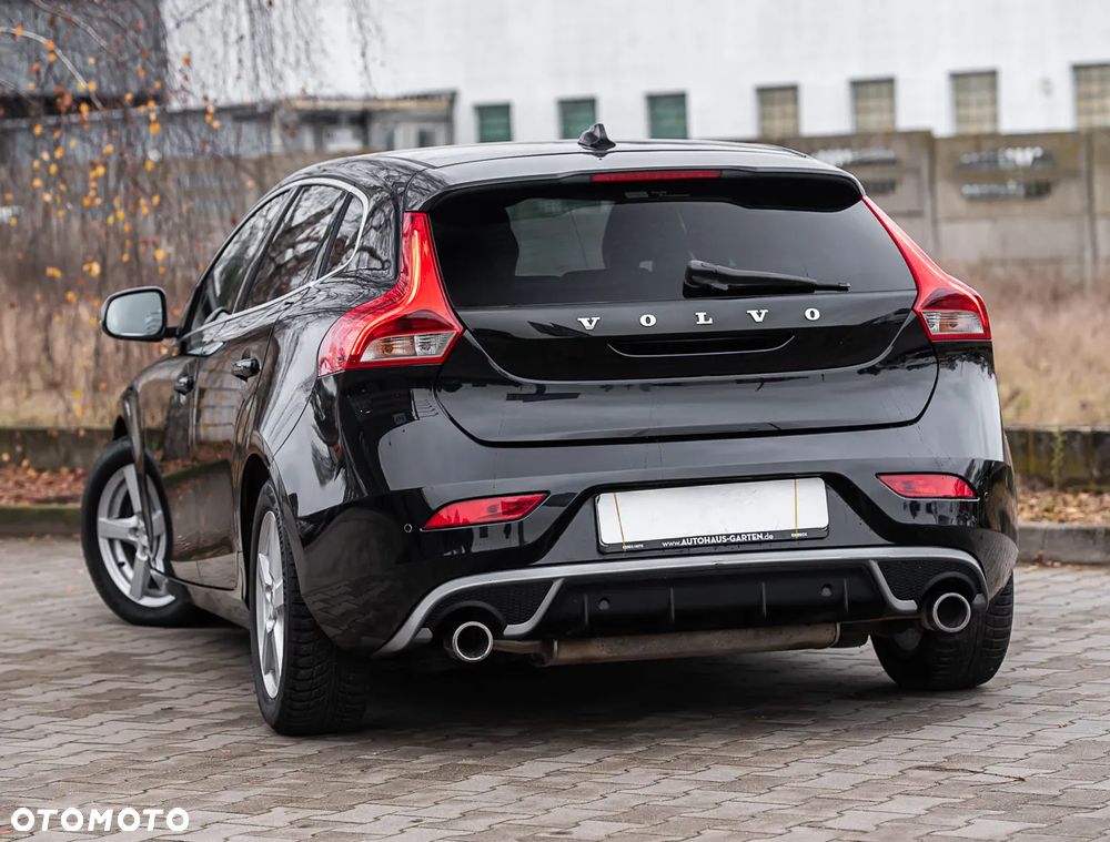 Volvo V40 D2 R Design - 7