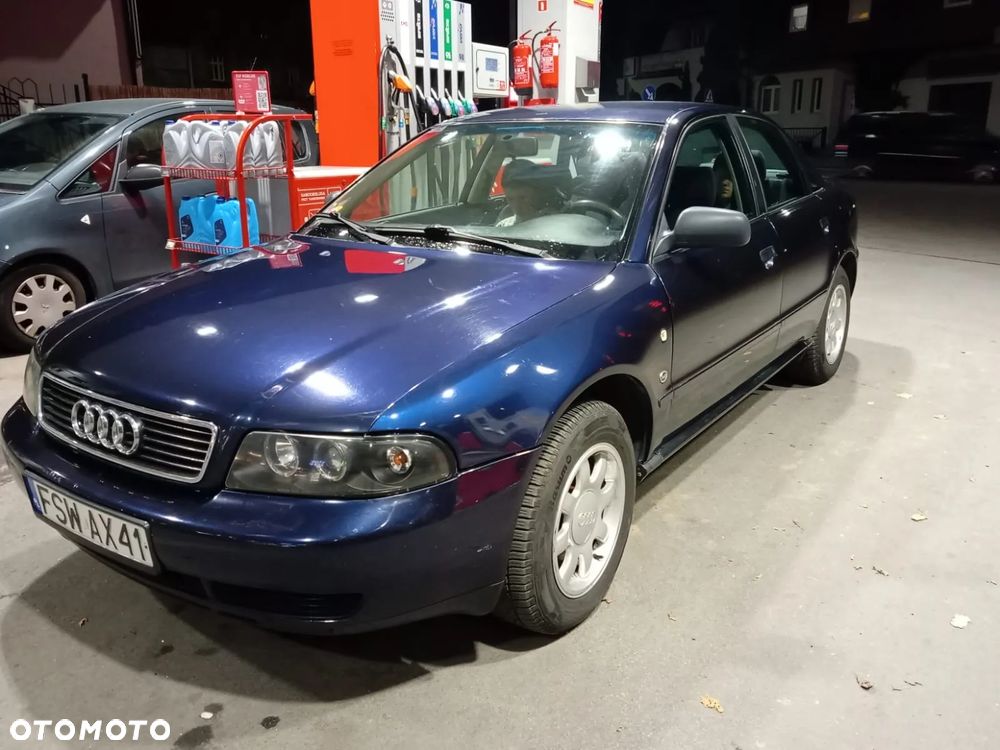 Audi A4 Limousine - 32