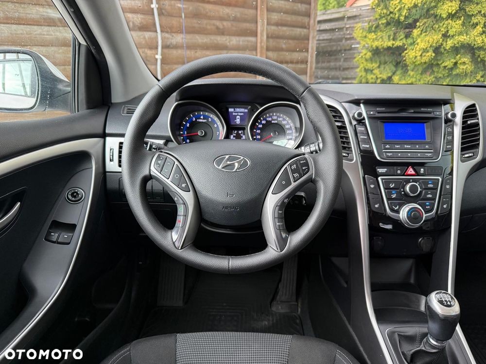 Hyundai i30 1.4 Classic + - 15
