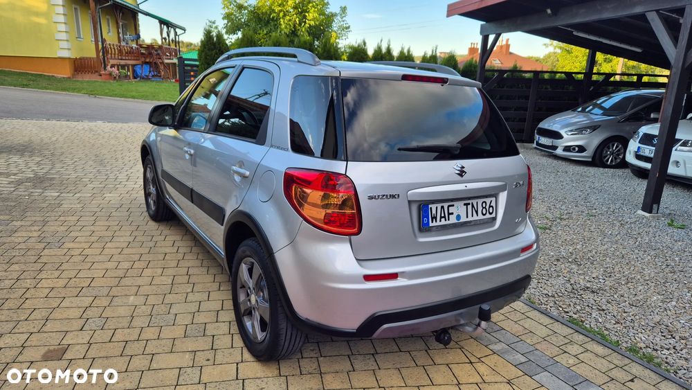 Suzuki SX4 1.6 VVT 4x4 Style - 12