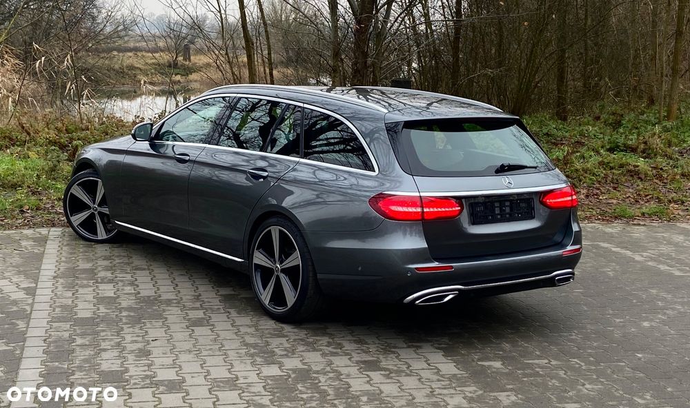 Mercedes-Benz Klasa E 220 d 9G-TRONIC AMG Line - 12