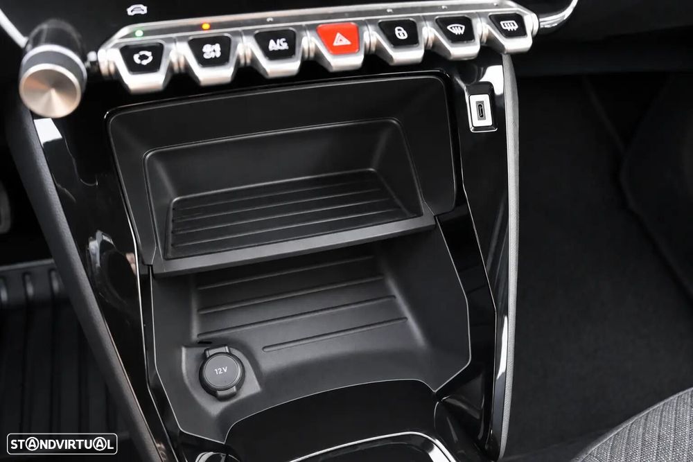 Peugeot e-2008 54 kWh Style - 16