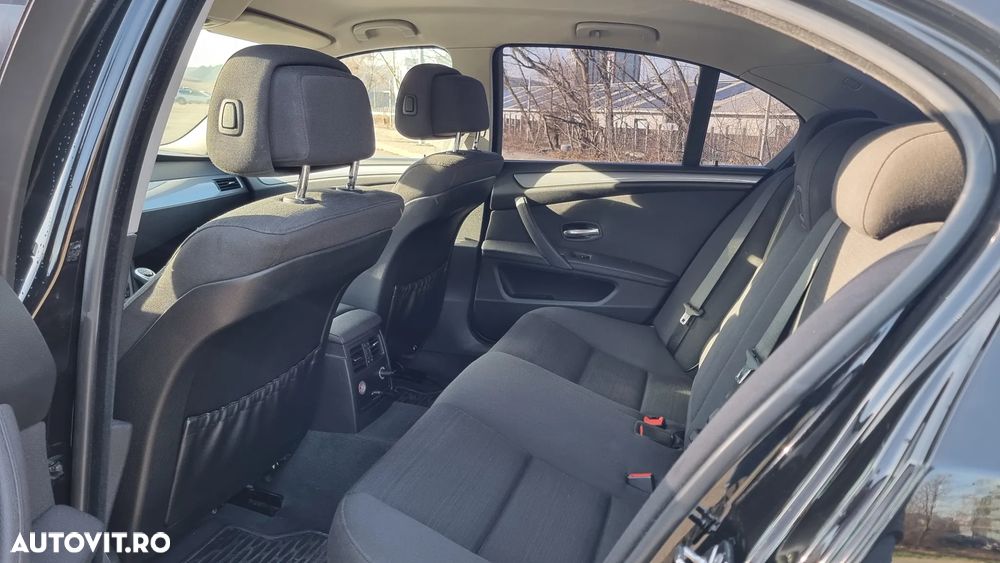 BMW Seria 5 520d - 8
