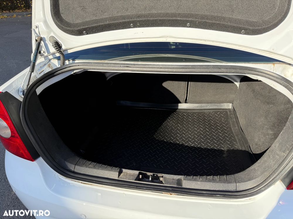 Ford Focus 1.6 TDCi Anniversary - 25