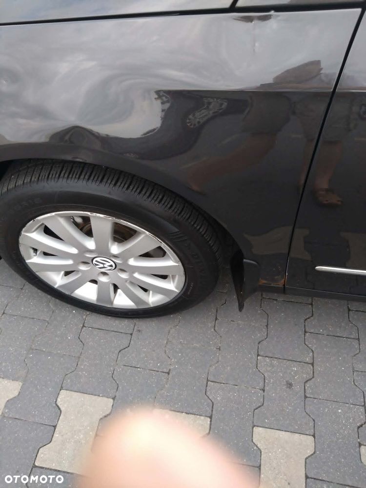 Volkswagen Passat 2.0 TDI Comfortline - 18