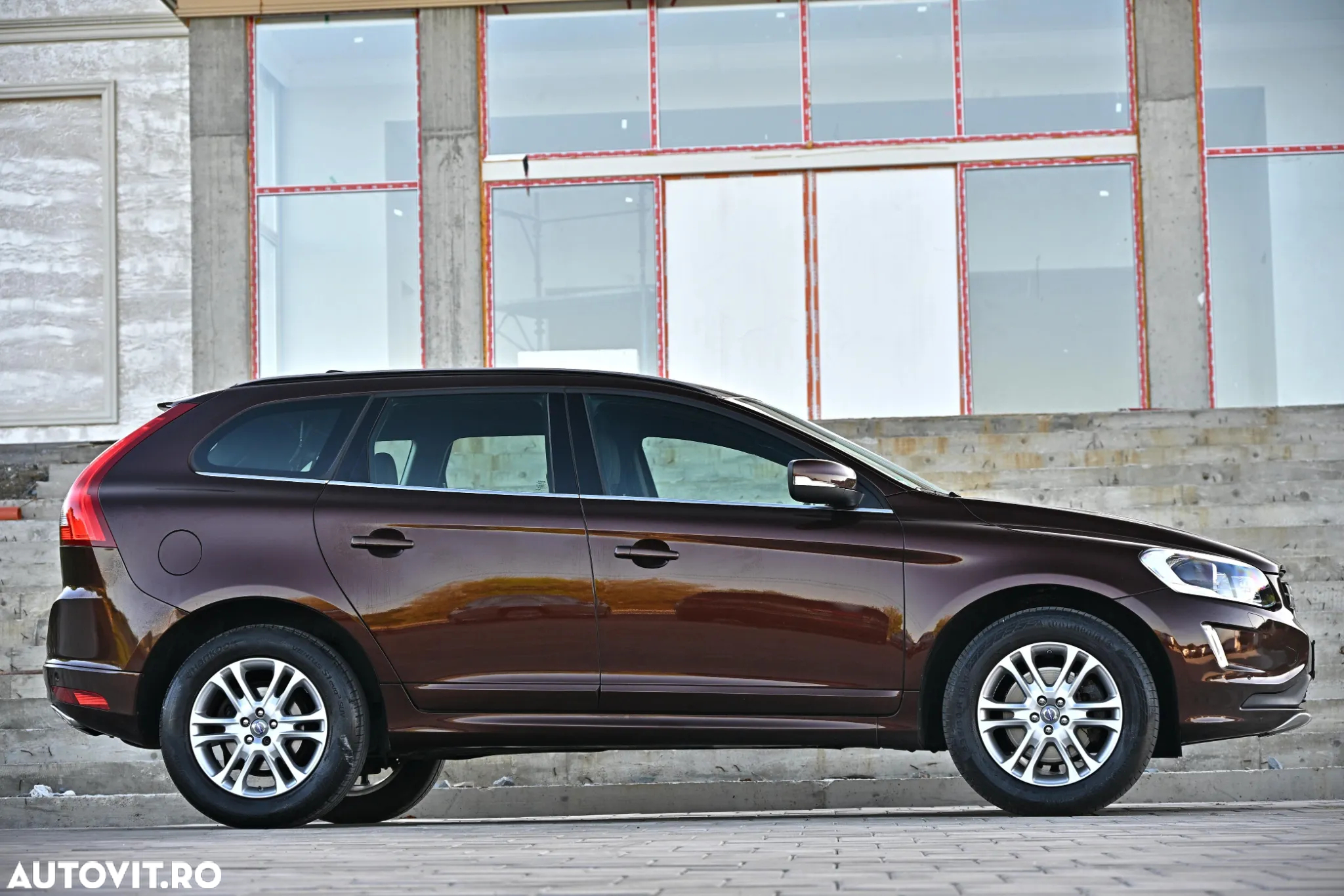 Volvo XC 60 D4 Geartronic Summum - 11