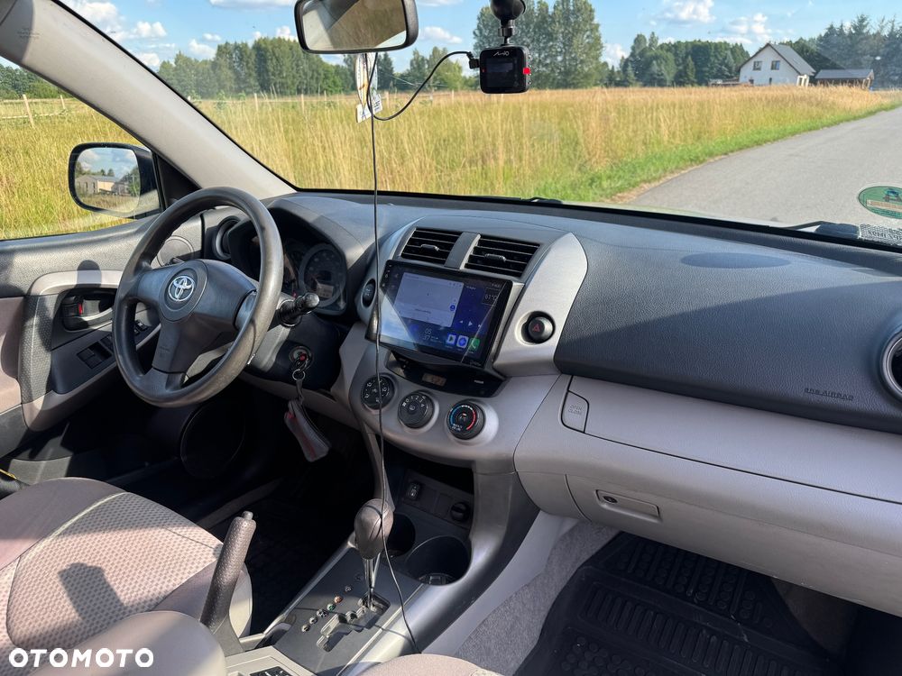 Toyota RAV4 2.4 VVT-i Sport - 8