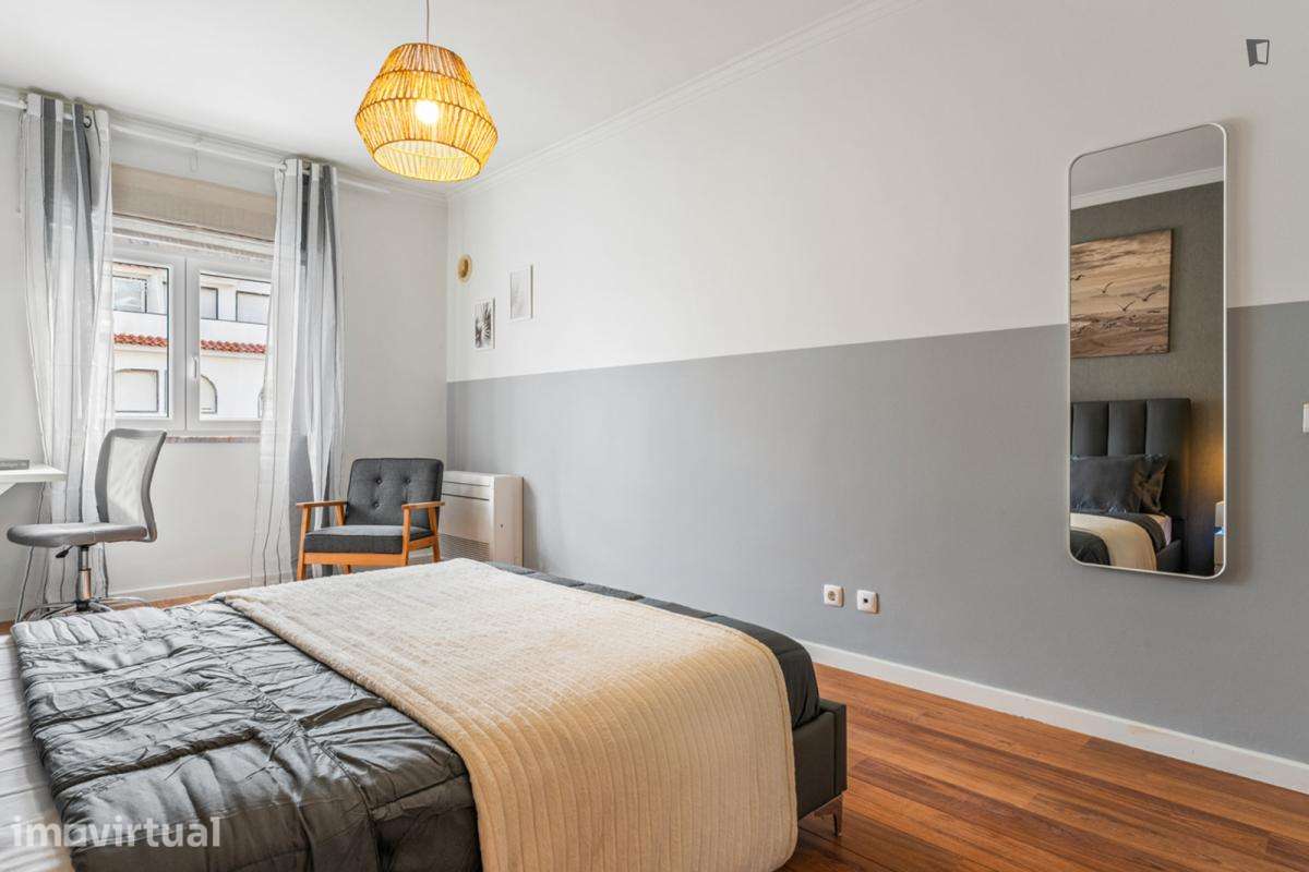 Quarto - localizado em Oeiras Lisbon - Grande imagem: 3/30