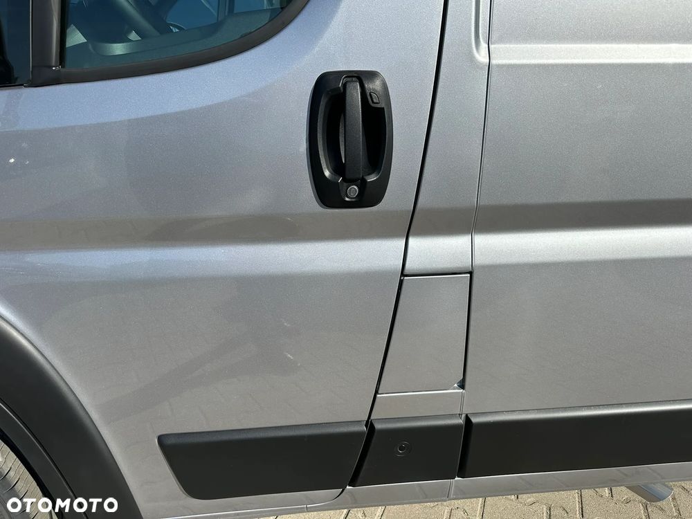 Peugeot Boxer Furgon L2H2 3.5T Heavy Diesel 2.2 180 KM Automat - 14