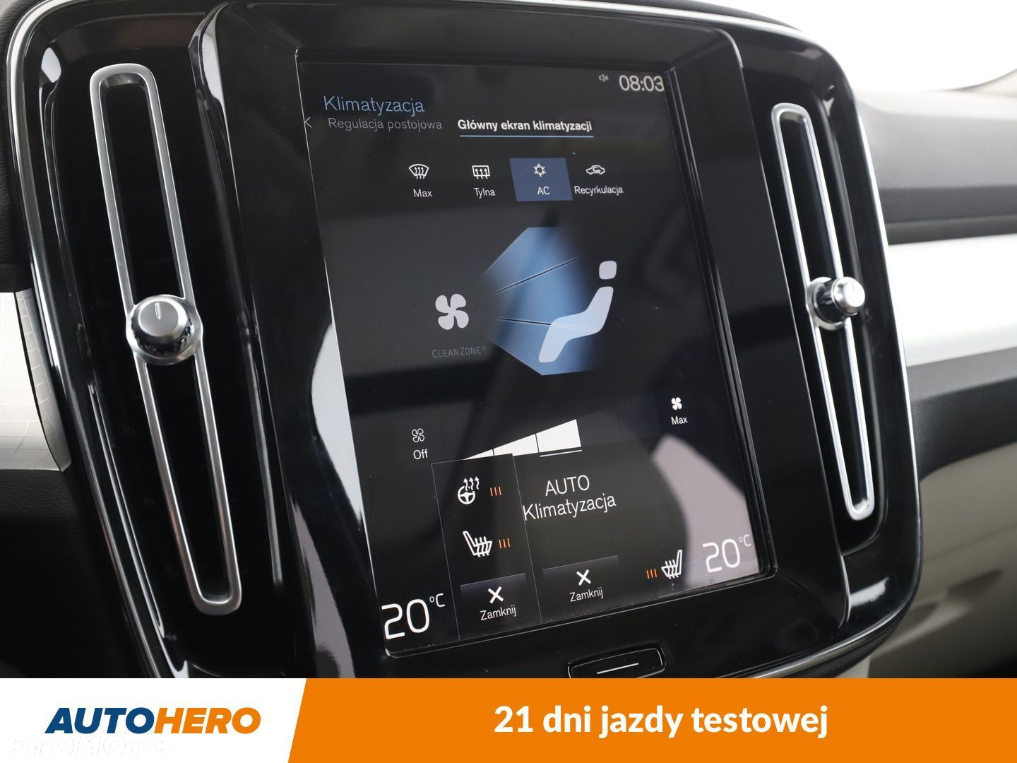 Volvo XC 40 - 25