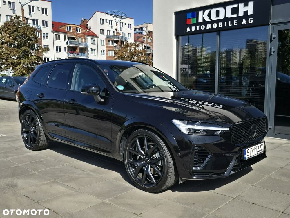 Volvo XC 60 T8 AWD Ultra Black Edition - 4