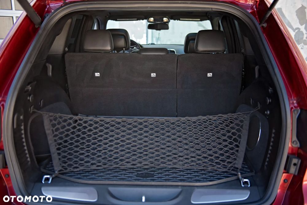 Jeep Grand Cherokee - 19