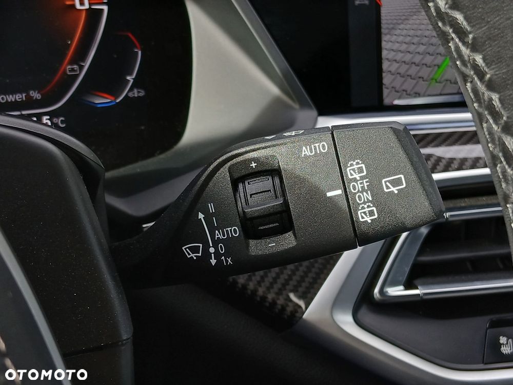BMW X5 M50i - 28