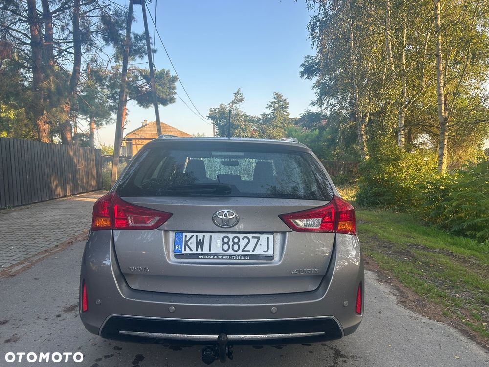 Toyota Auris - 10