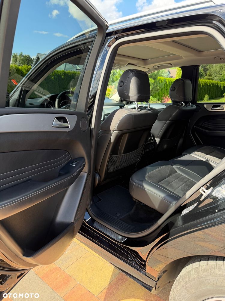 Mercedes-Benz ML 350 BlueTec 4-Matic - 6